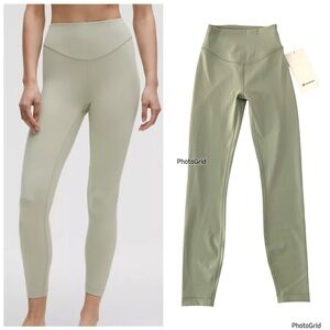 Lululemon Wunder Under SmoothCover HR Tight 25” Color Fog Green